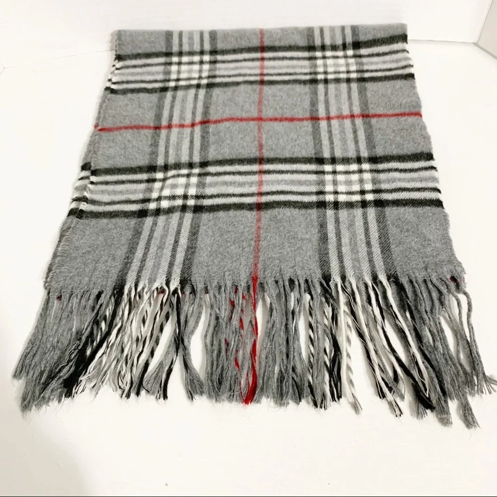 Unbranded Plaid Fringed Gray, Black, Red, and White Soft, Cozy Scarf 🧣Outerwear